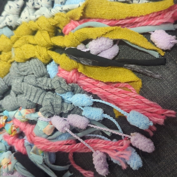 Hand Crafted with Recycled materials - Picture 3 of 4